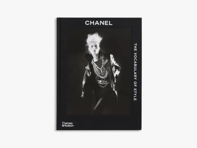 Thames & Hudson Chanel Vocabulary of Style modebog