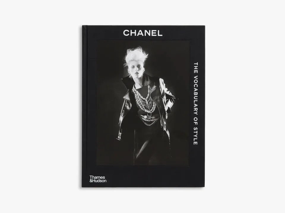 Thames & Hudson Chanel Vocabulary of Style modebog