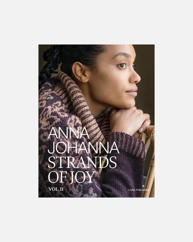 Laine Strands of Joy II strikkebog indbundet farvestrik