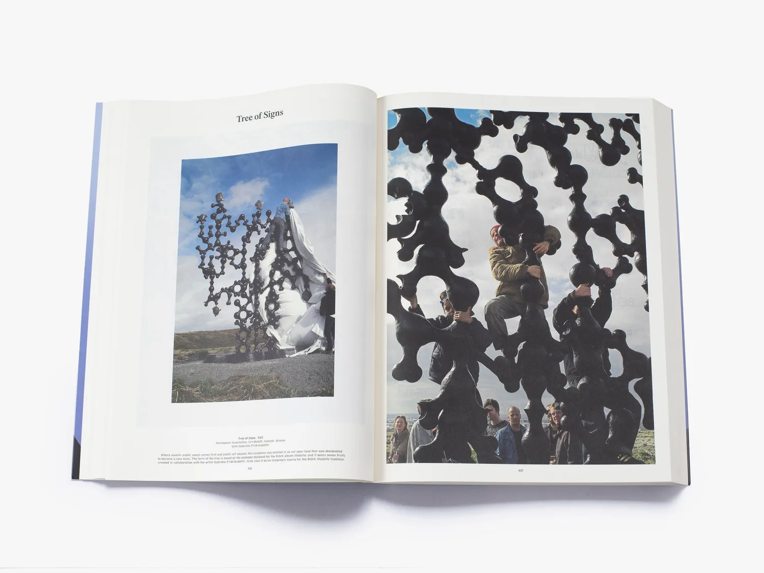 Thames & Hudson M to M of M/M Paris Vol.1 bog
