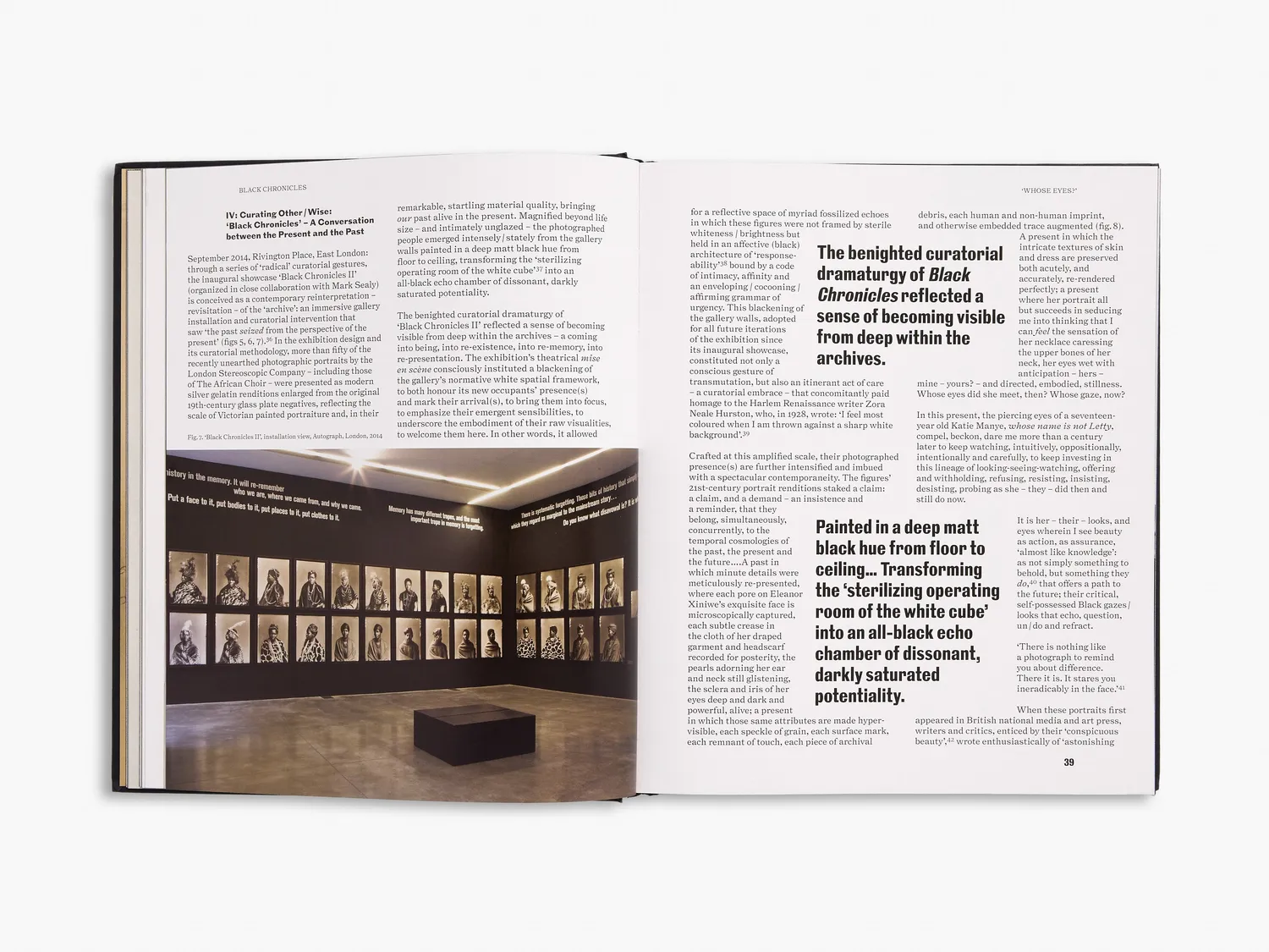 Thames & Hudson Black Chronicles bog om fotografi