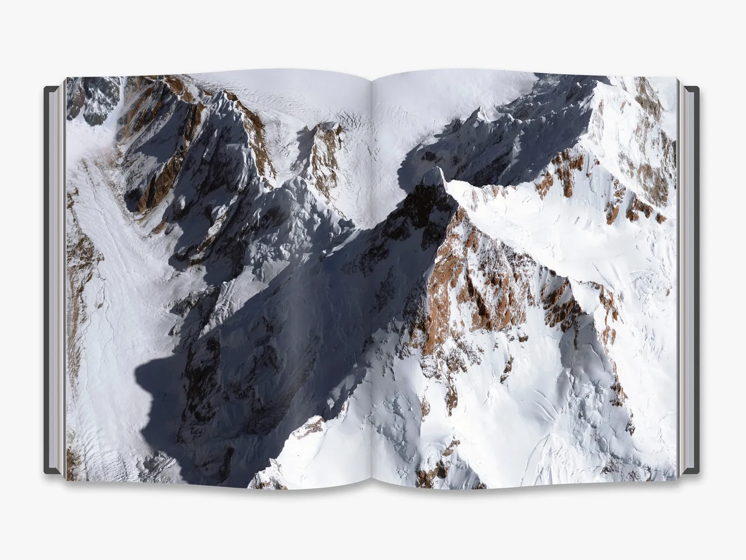 Thames & Hudson Unseen Extremes naturbog – bjergportrætter