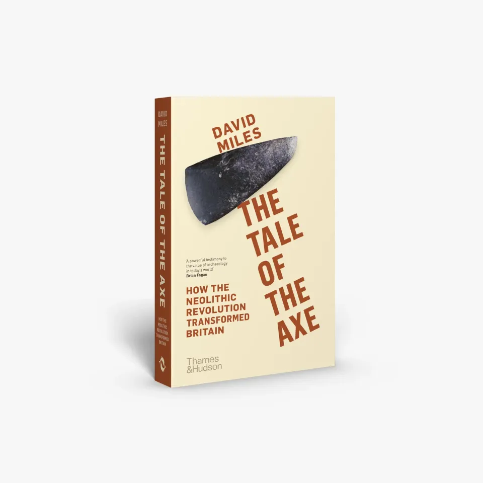 Thames & Hudson The Tale of the Axe fagbog stenalder