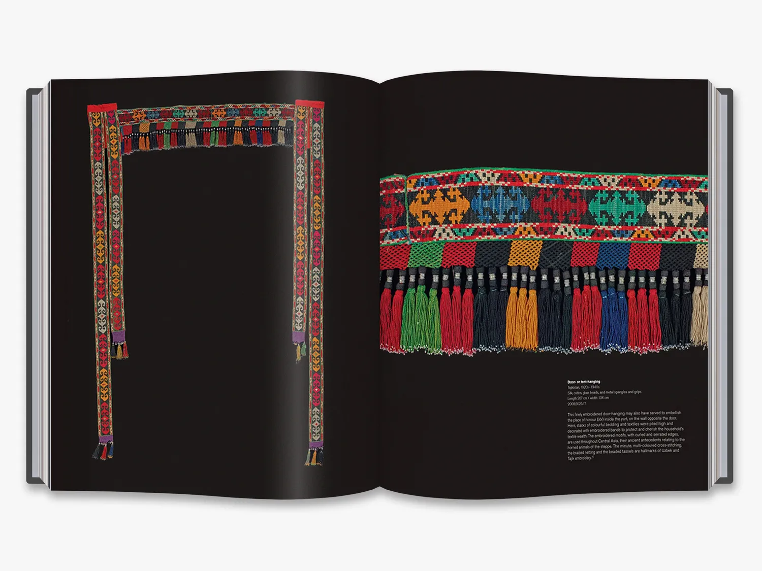 Thames & Hudson Textiles Middle East bog tekstiler