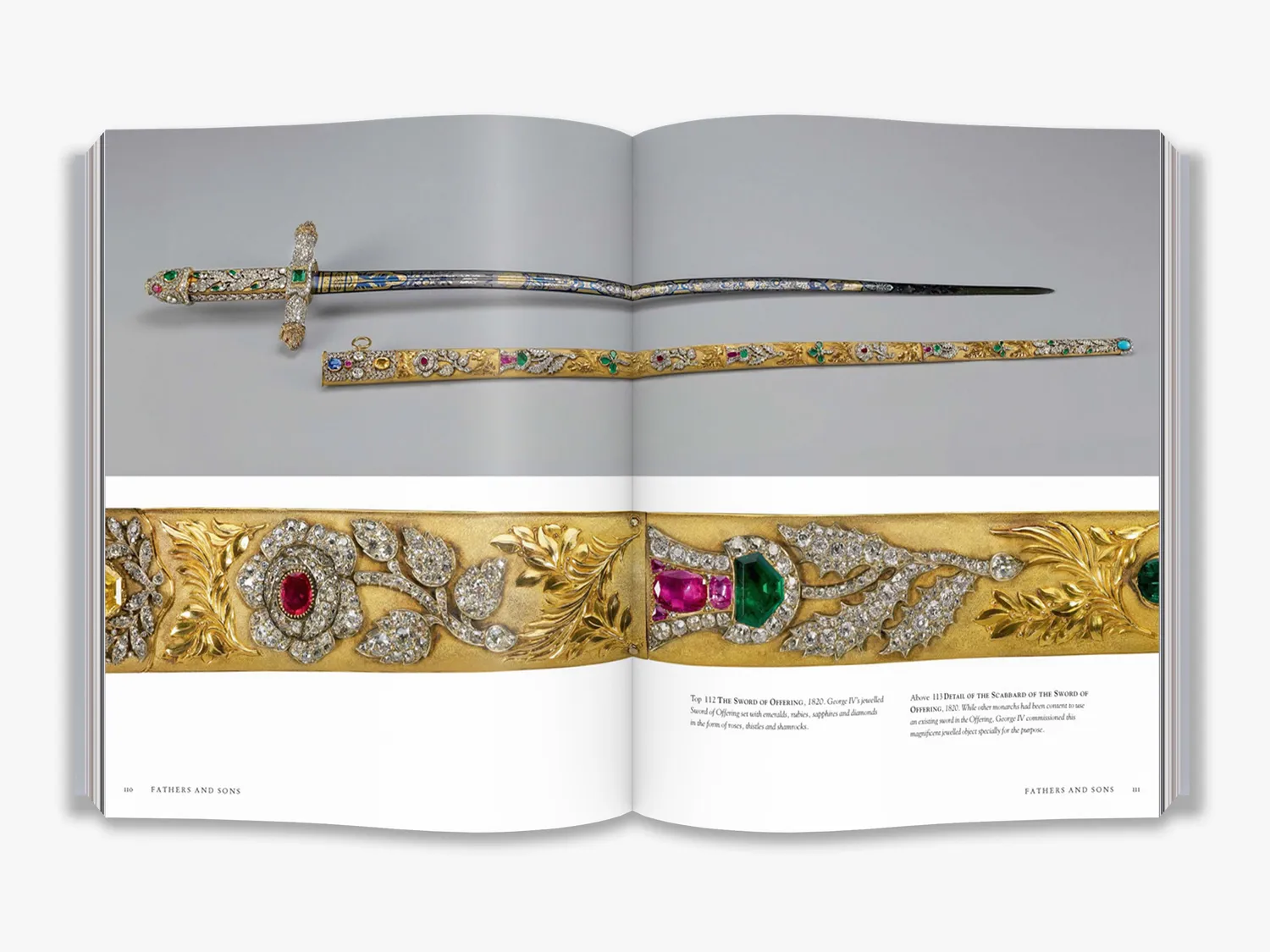 Thames & Hudson The Crown Jewels bog smykker illustreret