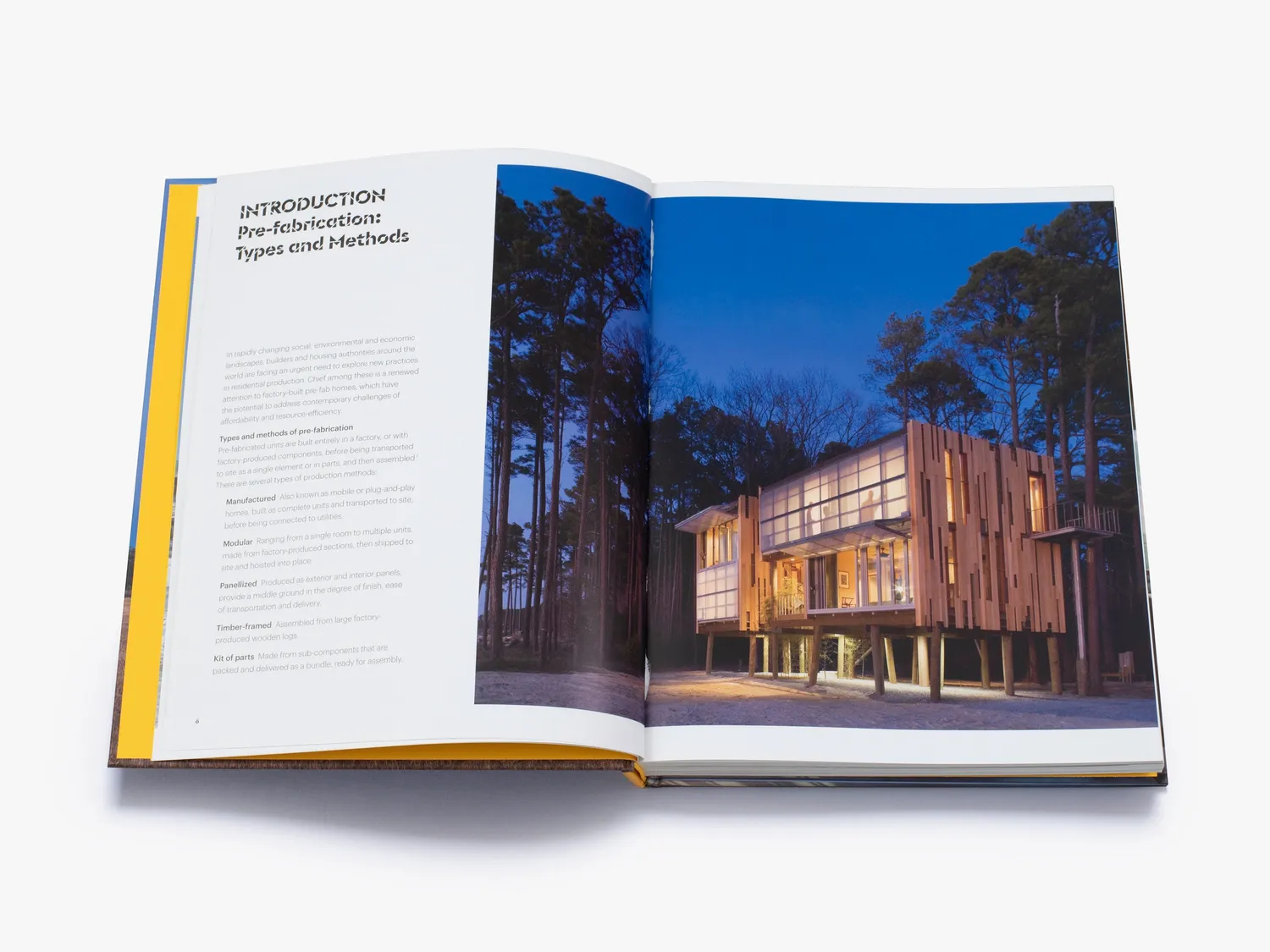 Thames & Hudson Pre-Fab Living bog – præfabrikerede huse