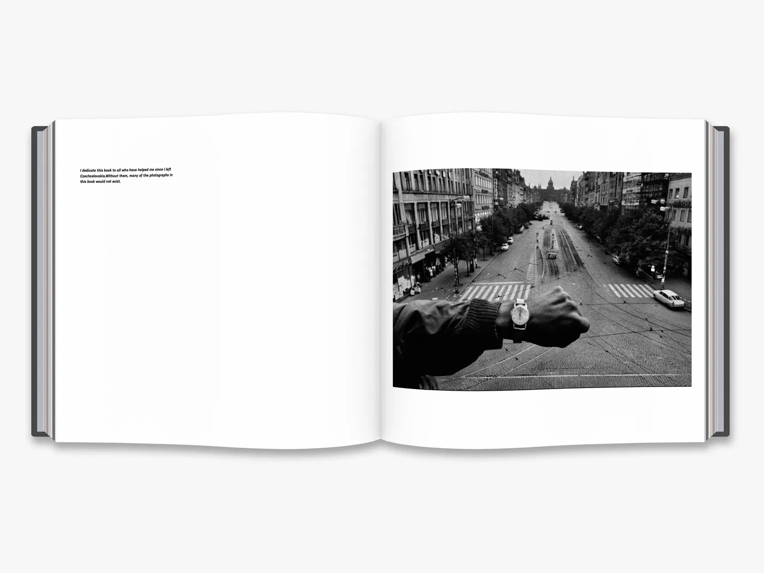Thames & Hudson Koudelka Exiles fotobog – fotografi