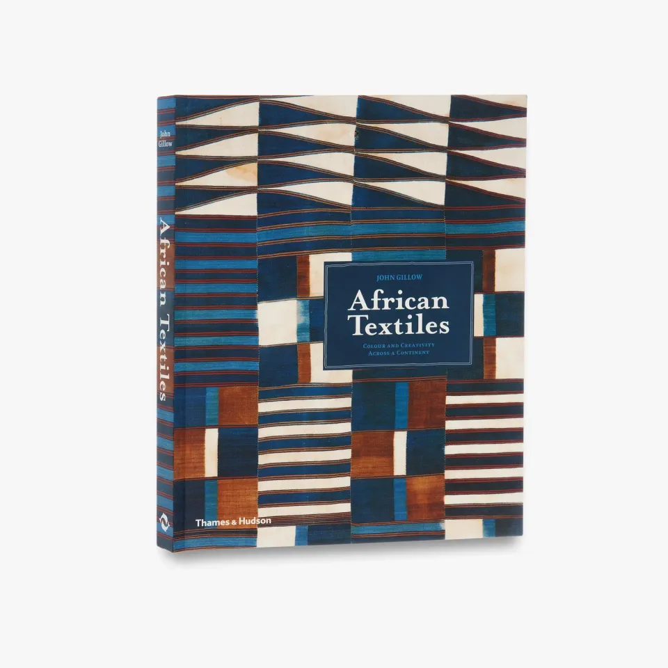 Thames & Hudson African Textiles bog illustreret tekstilbog