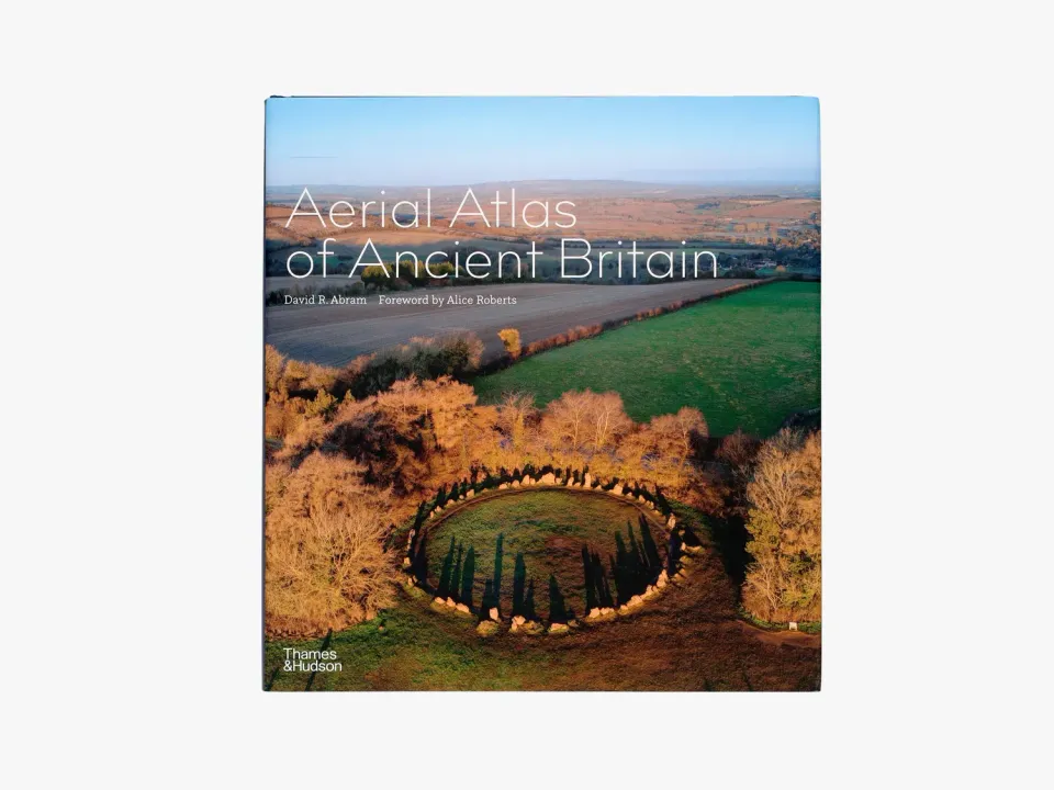 Thames & Hudson Aerial Atlas of Ancient Britain fotobog