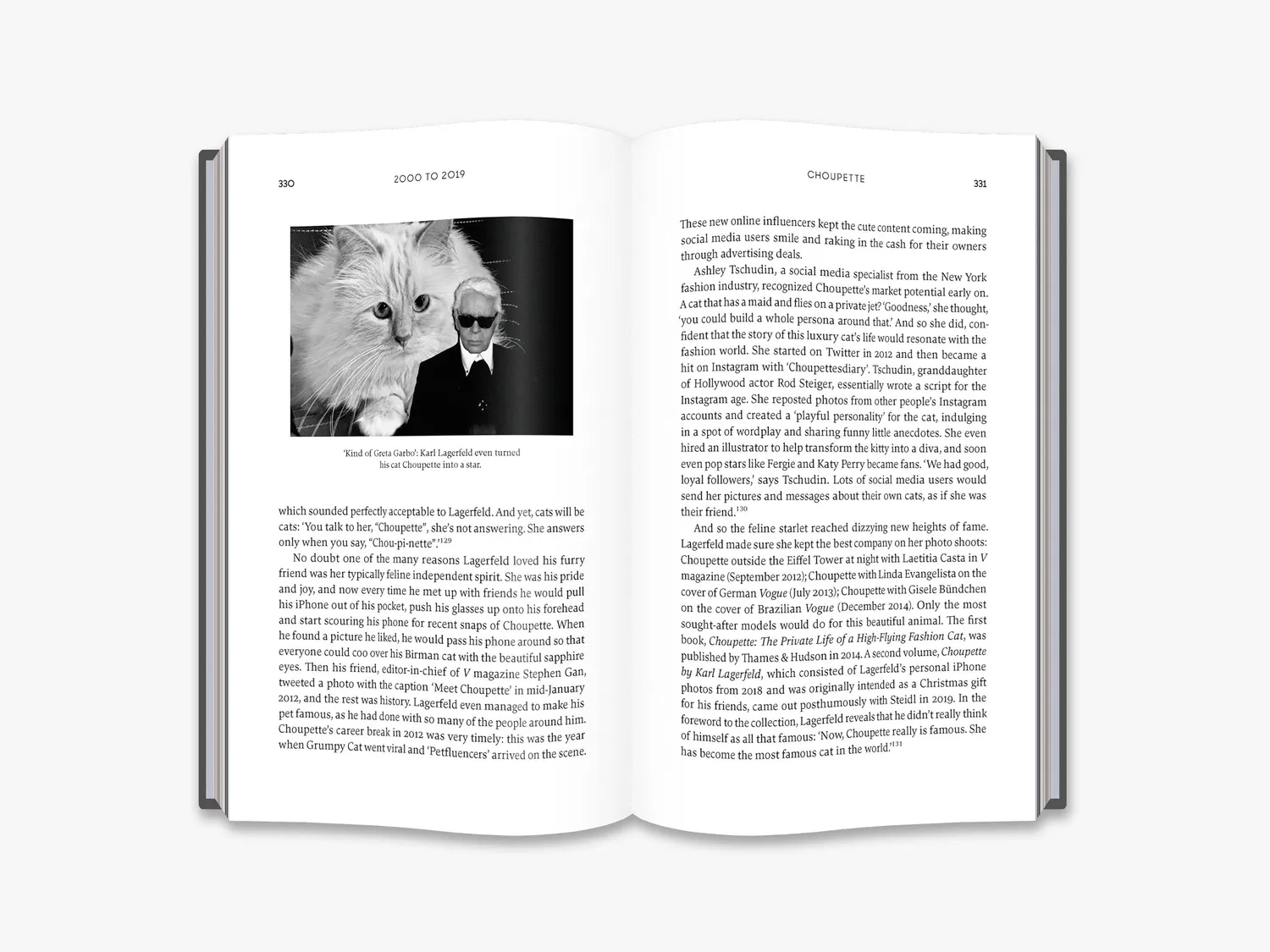 Thames & Hudson Karl Lagerfeld A Life in Fashion biografi