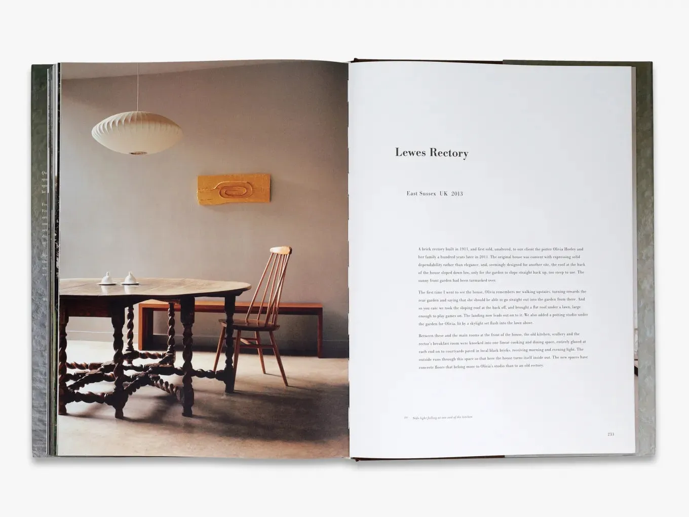 Thames & Hudson Quiet Spaces William Smalley arkitekturbog
