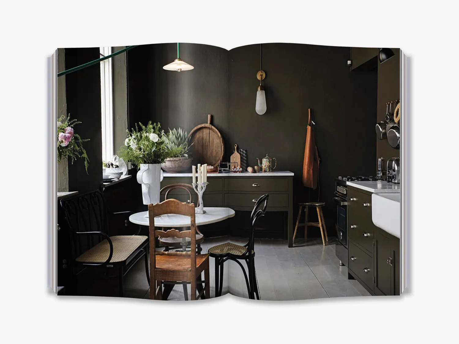 Thames & Hudson Real Nordic Living interiørbog