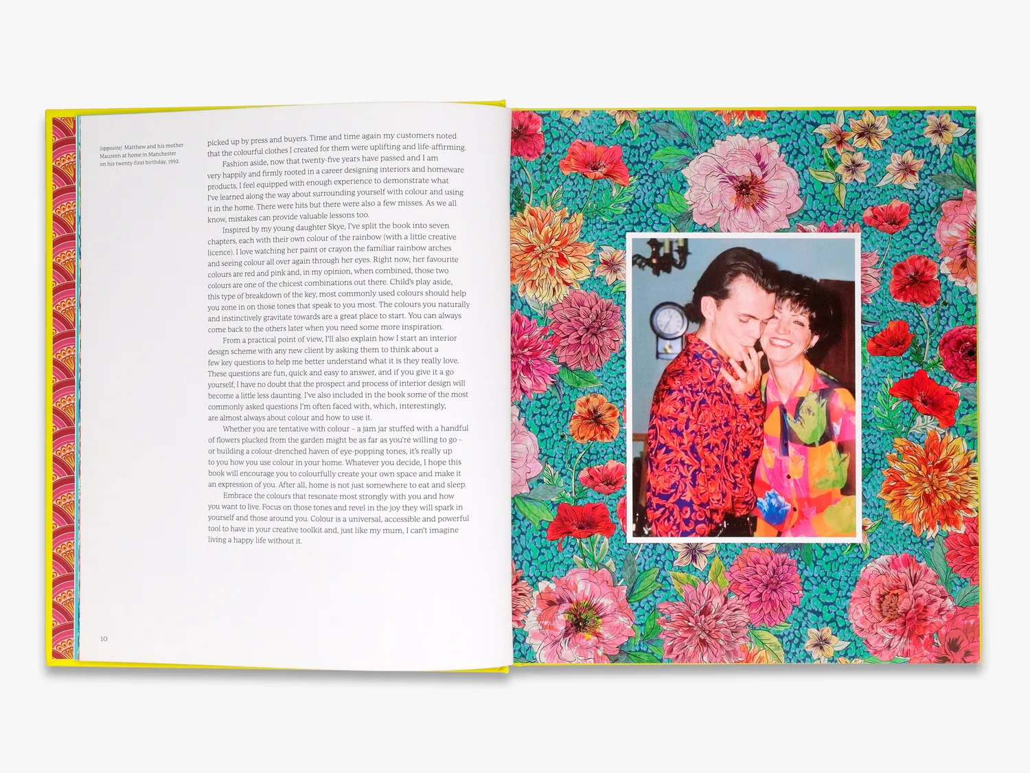 Thames & Hudson Living Bright interiørbog farver indbundet