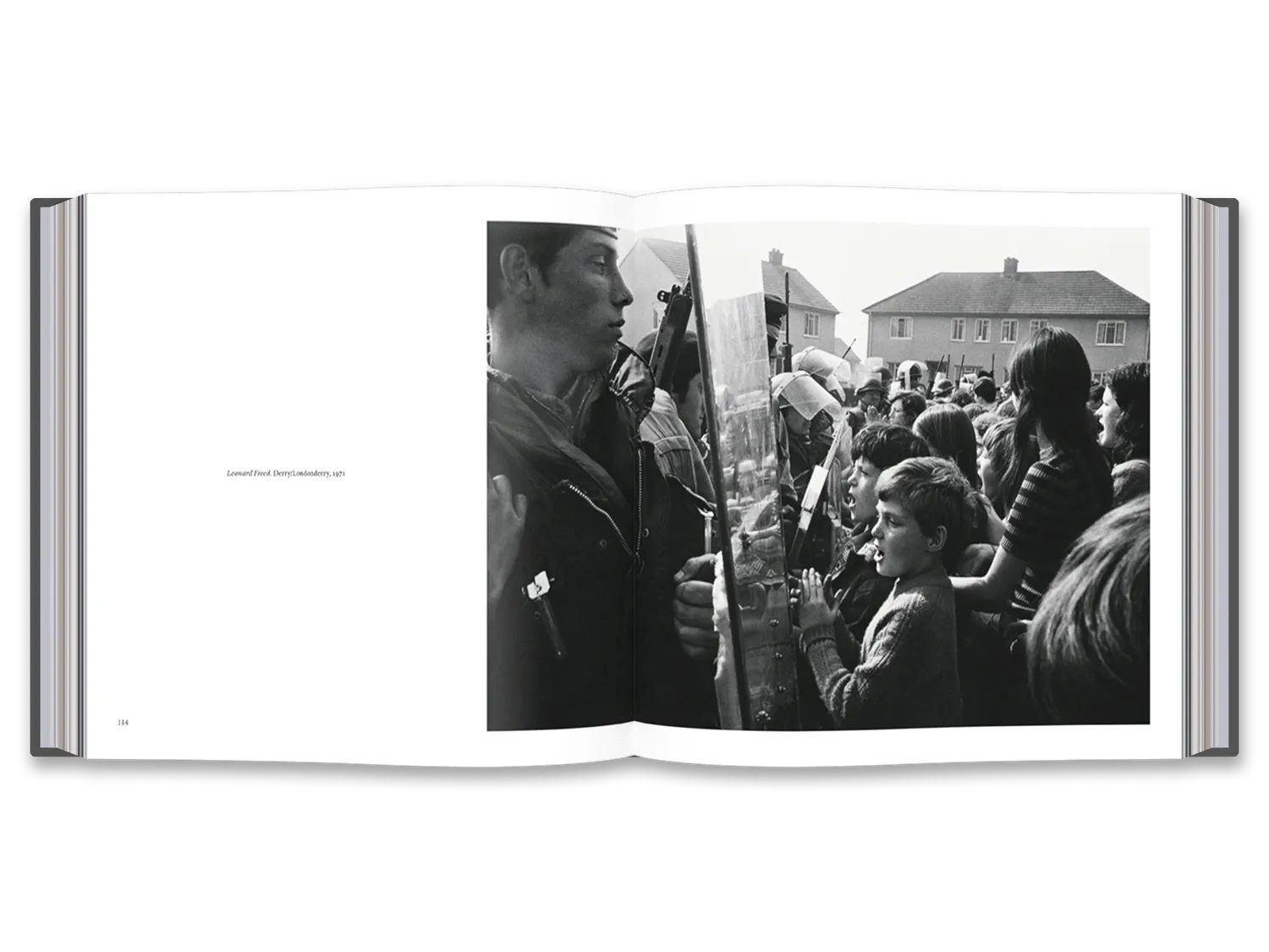 Thames & Hudson Magnum Ireland fotobog paperback