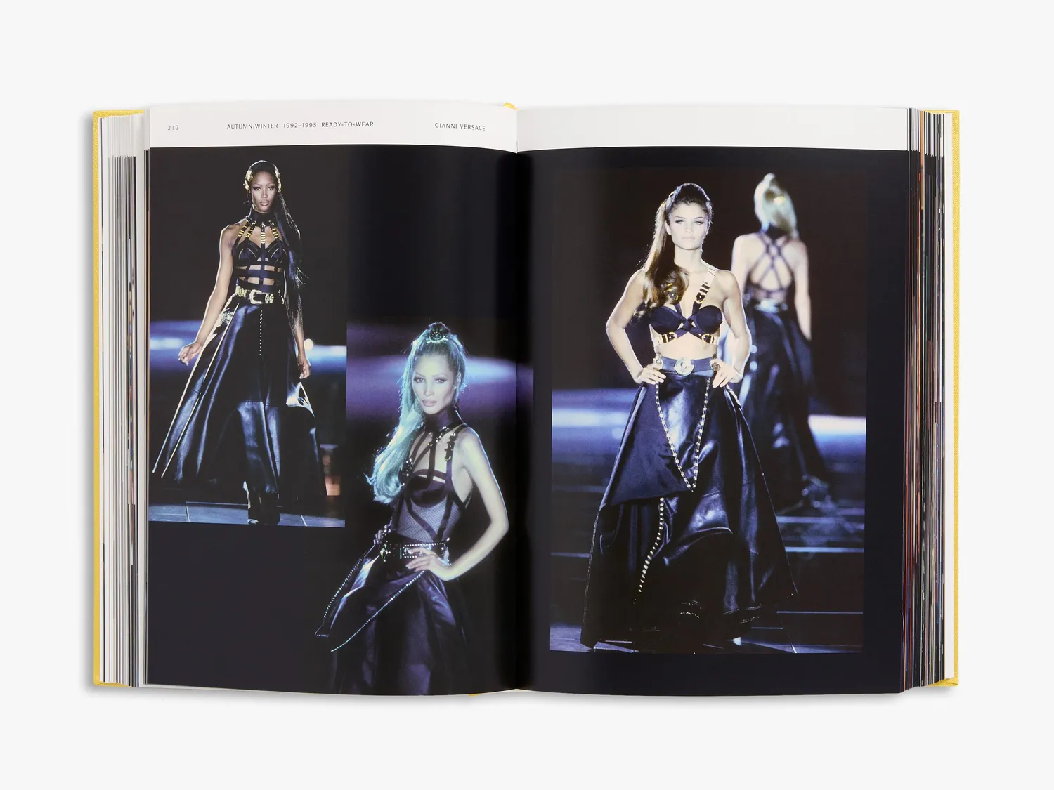 Thames & Hudson Versace CATWALK modebog indbundet