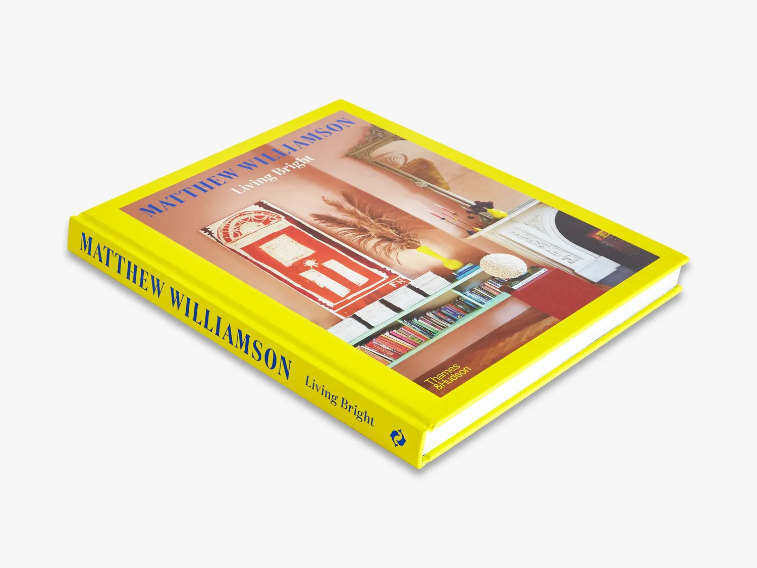 Thames & Hudson Living Bright signeret bog interiør