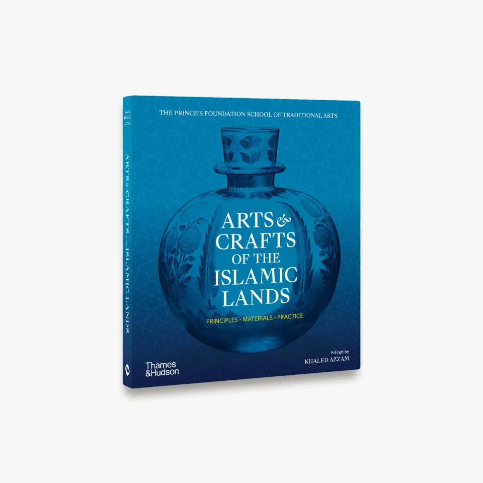 Thames & Hudson Arts & Crafts of the Islamic Lands fagbog