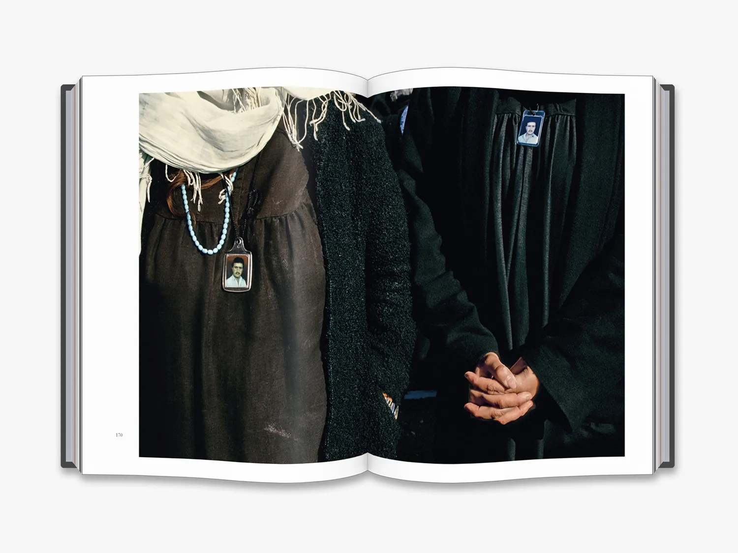 Thames & Hudson Susan Meiselas On the Frontline fotobog
