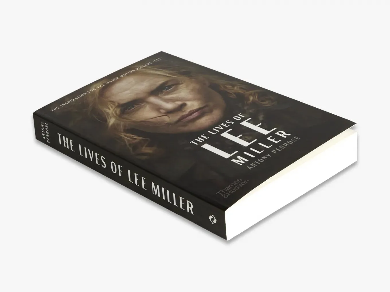 Thames & Hudson Lives of Lee Miller fotobog