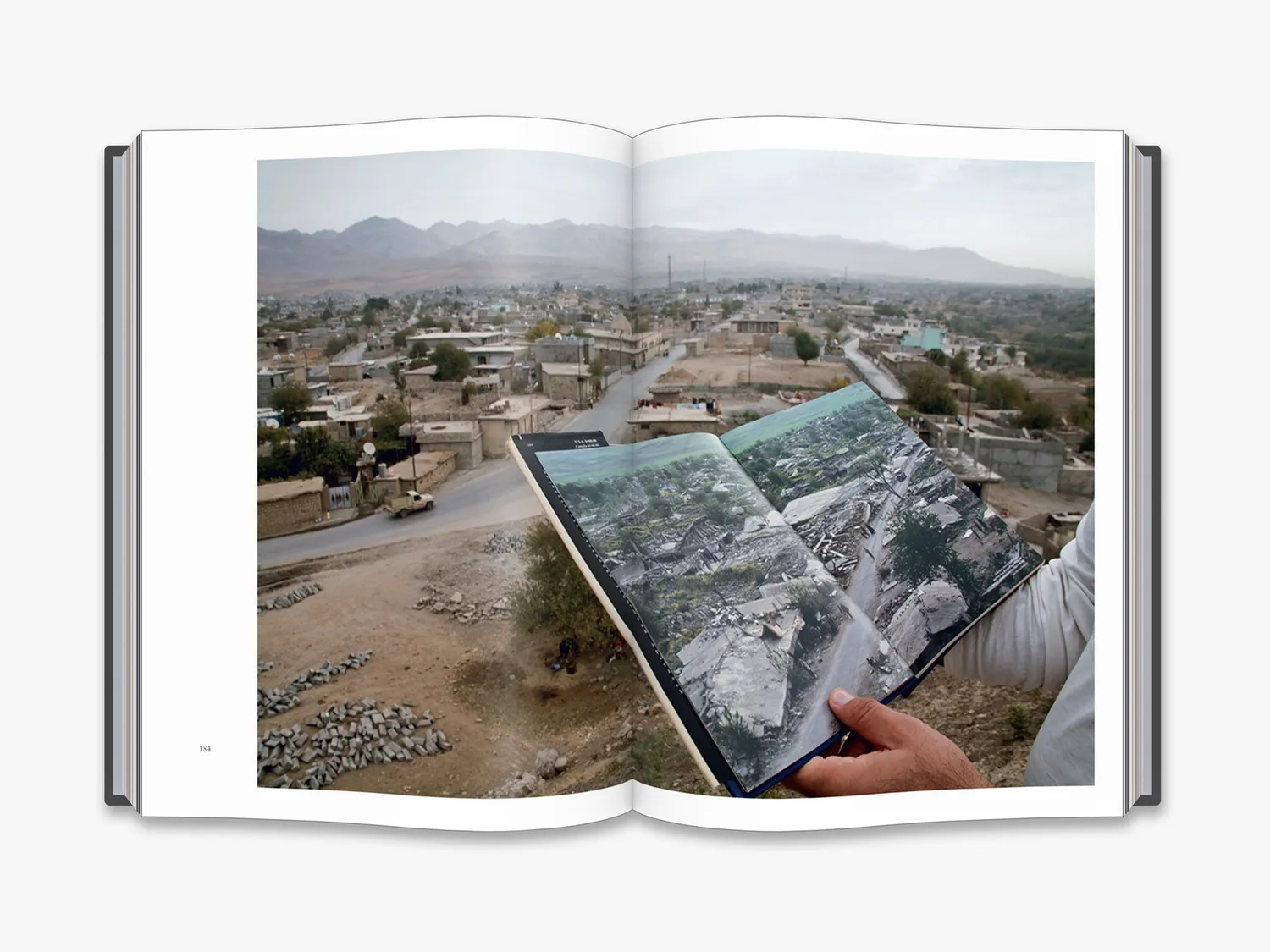 Thames & Hudson Susan Meiselas On the Frontline fotobog