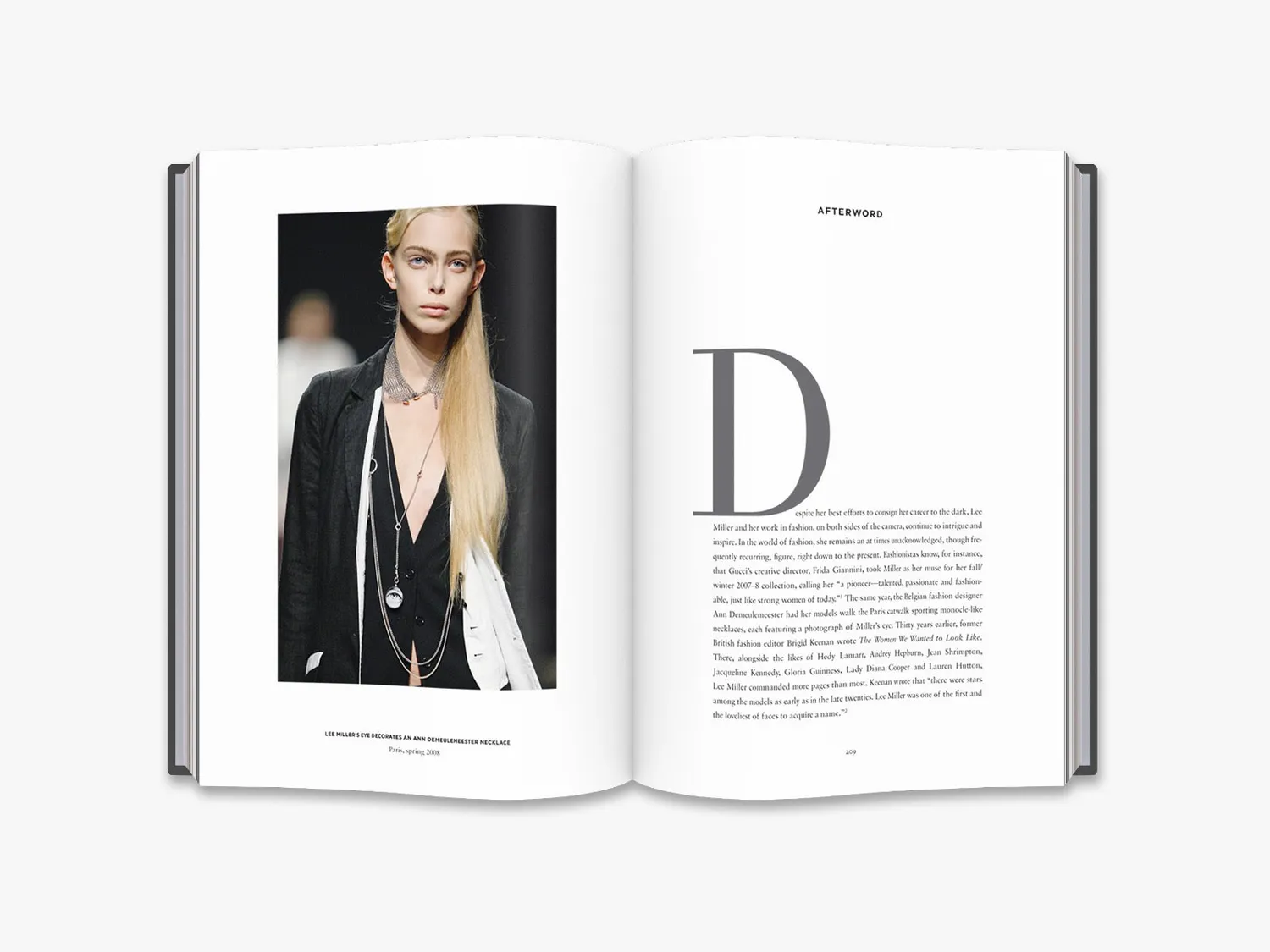 Thames & Hudson Lee Miller in Fashion bog illustreret