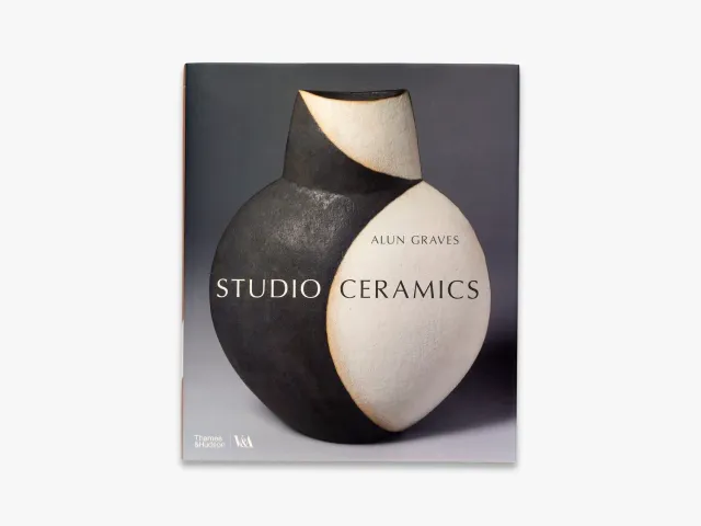 Thames & Hudson Studio Ceramics V&A fagbog – keramik
