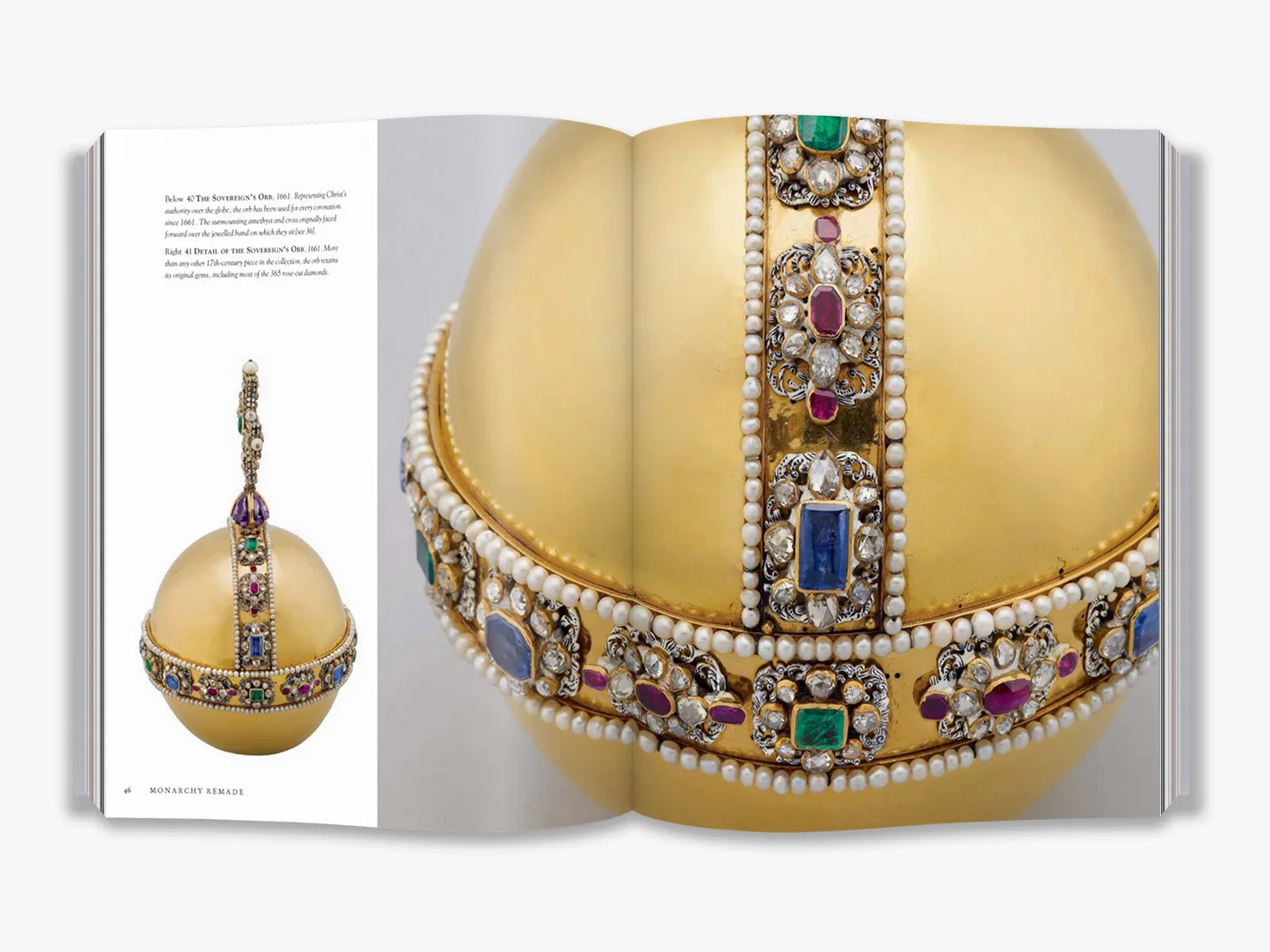 Thames & Hudson The Crown Jewels bog smykker illustreret