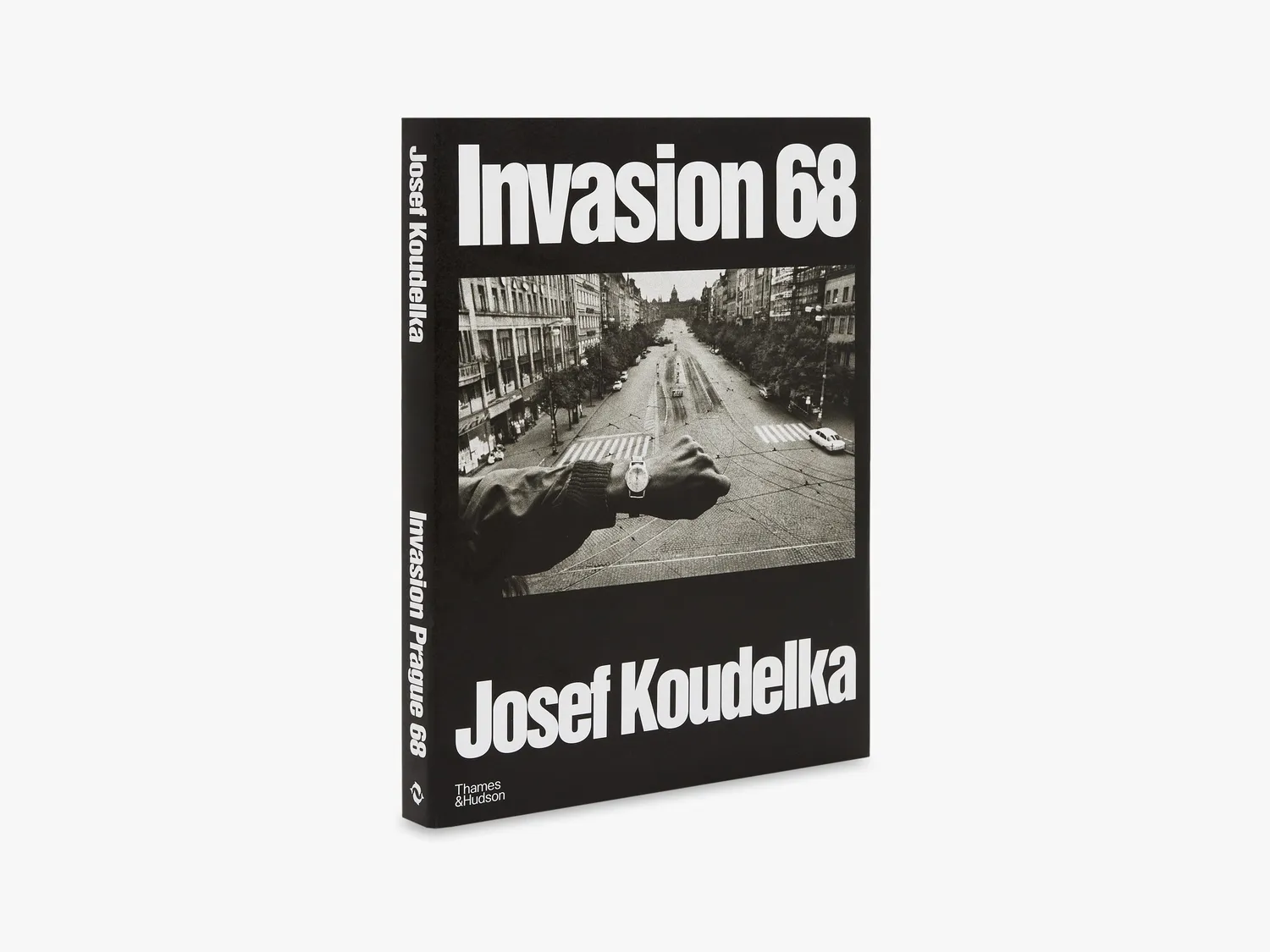 Thames & Hudson Invasion Prague 68 fotobog indbundet dokumentar