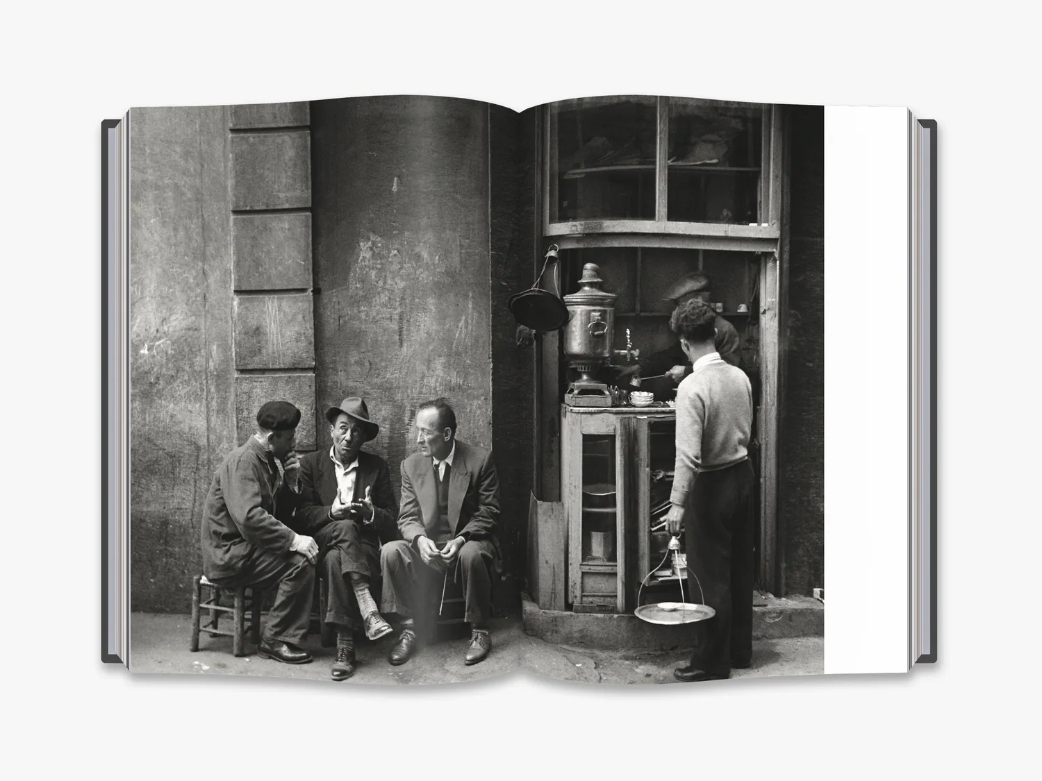Thames & Hudson Ara Guler's Istanbul fotobog sort-hvid