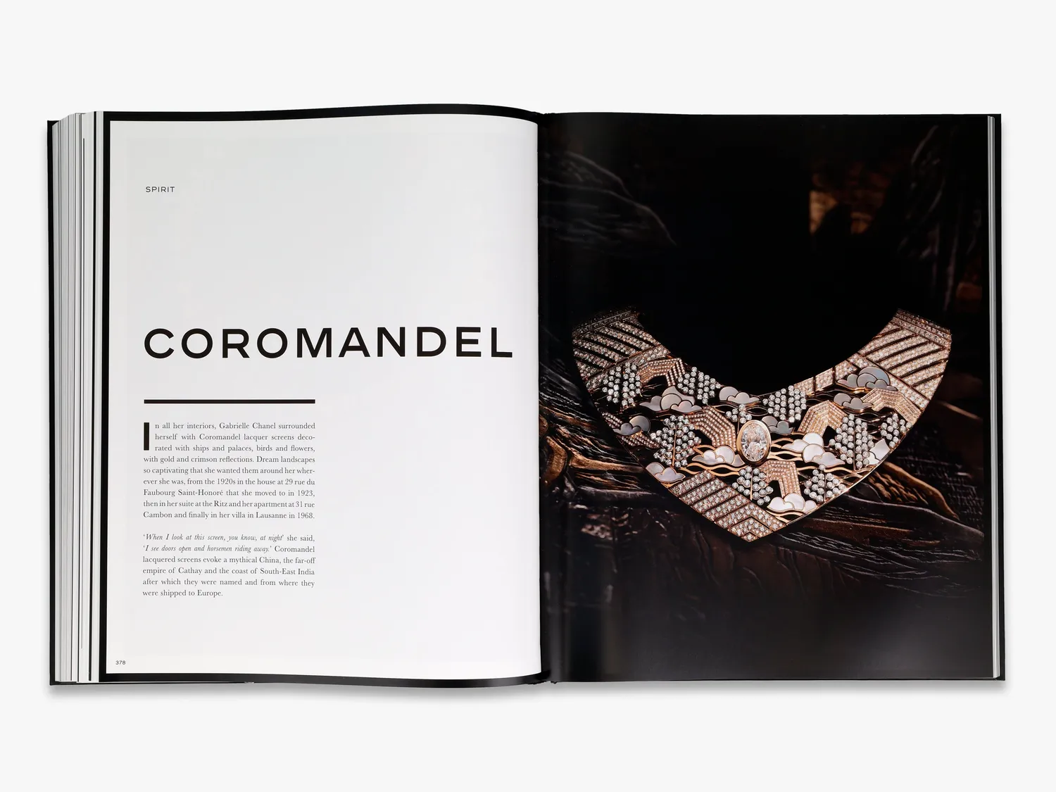 Thames & Hudson Chanel High Jewelry bog illustreret