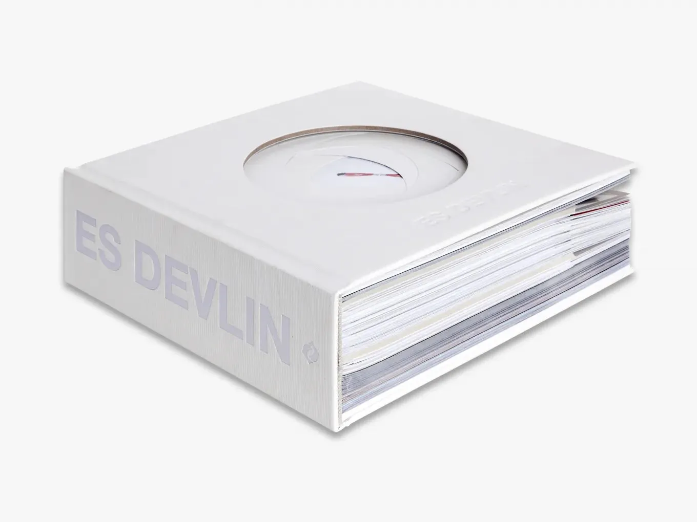 Thames & Hudson An Atlas of Es Devlin designguide stor