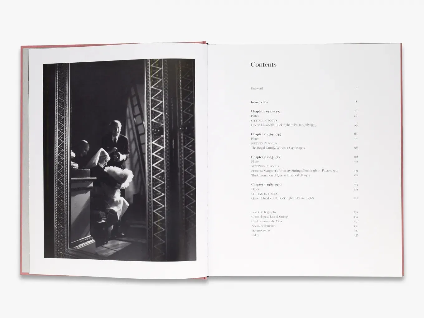 Thames & Hudson Cecil Beaton Royal Portraits fotobog V&A