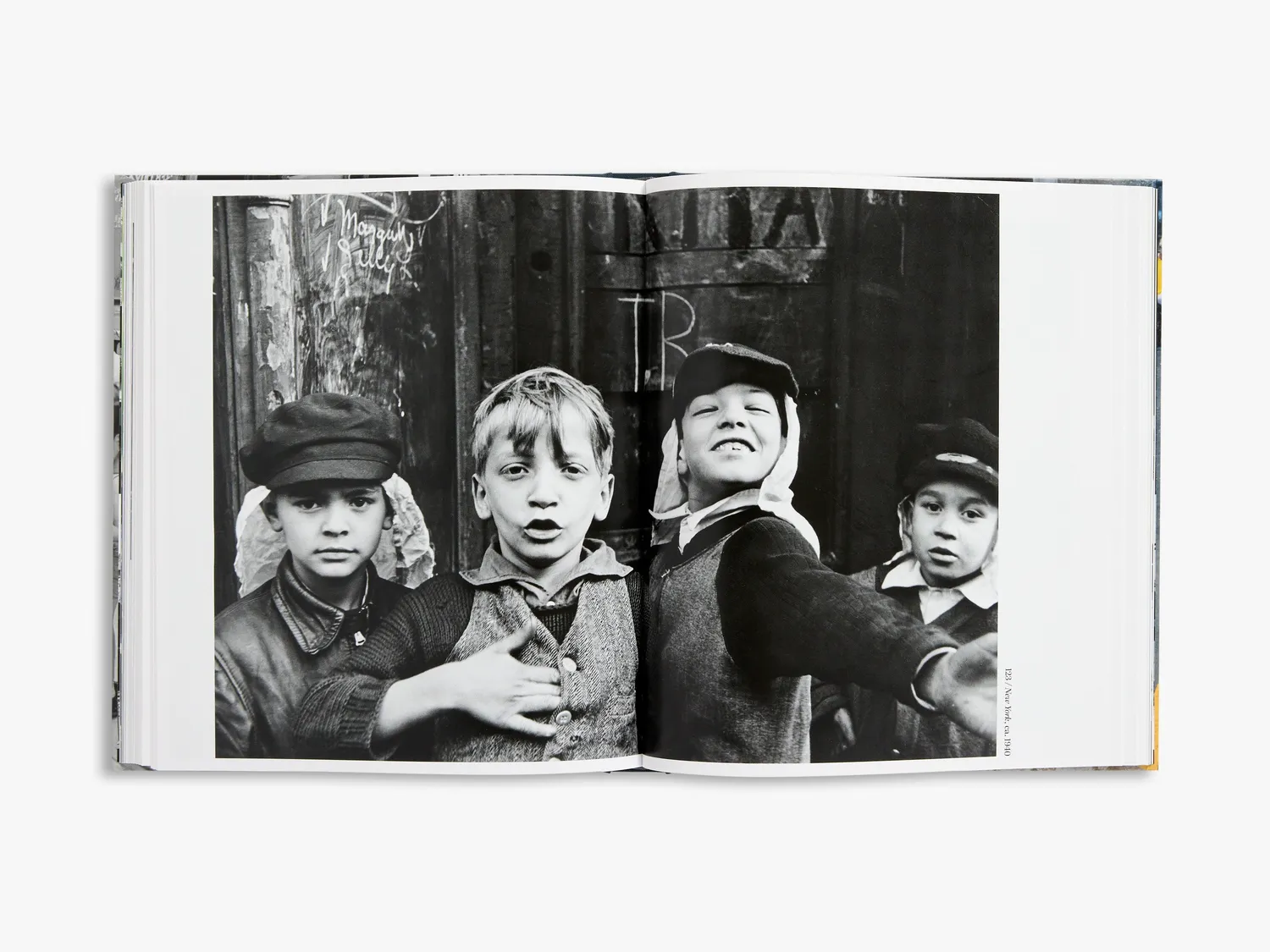 Thames & Hudson Helen Levitt bog om fotografi