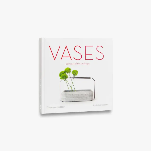 Thames & Hudson Vases bog Agata Toromanoff design