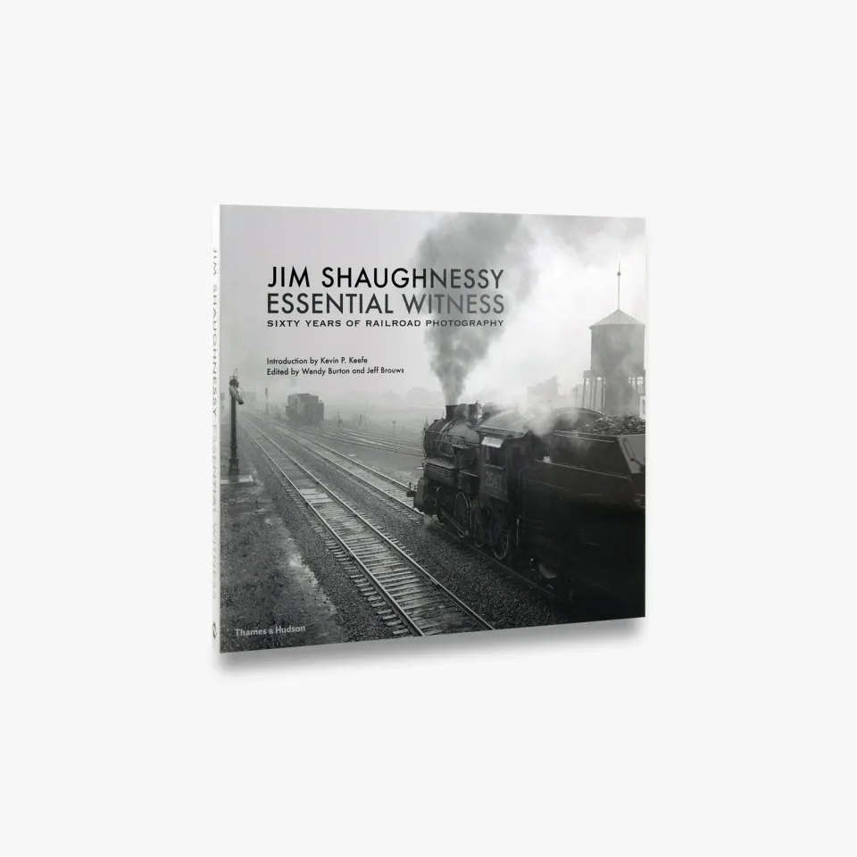 Thames & Hudson Jim Shaughnessy Essential Witness togbog