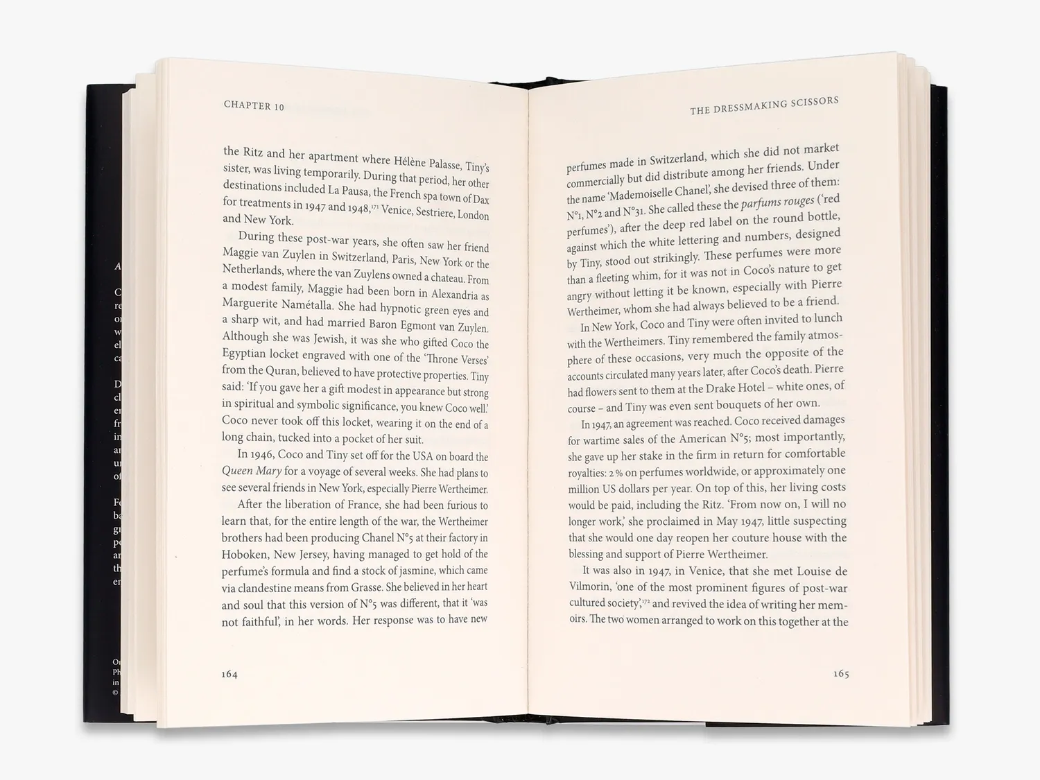 Thames & Hudson Coco Chanel bog – modebiografi