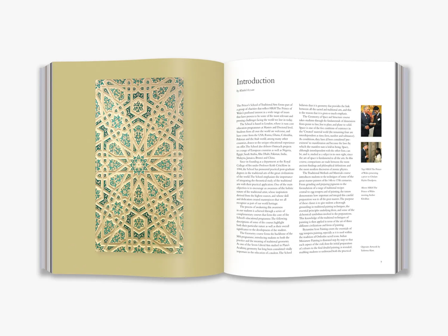 Thames & Hudson Arts & Crafts of the Islamic Lands fagbog
