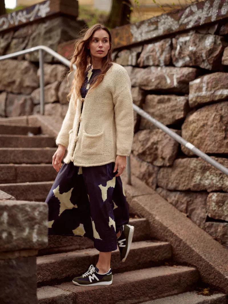 Laine Magazine 26 strikkemagasin engelsk Crossing Paths
