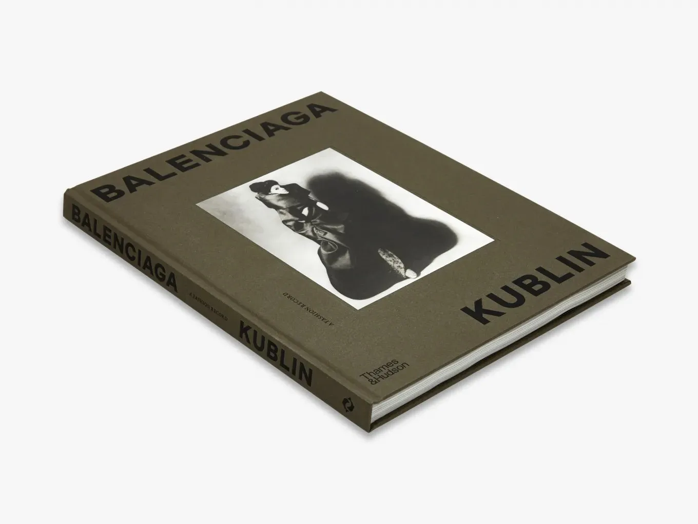 Thames & Hudson Balenciaga Kublin bog modefotografi