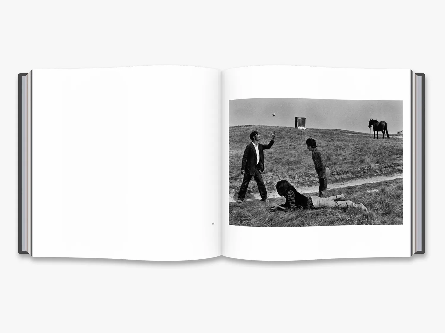 Thames & Hudson Koudelka Exiles fotobog – fotografi