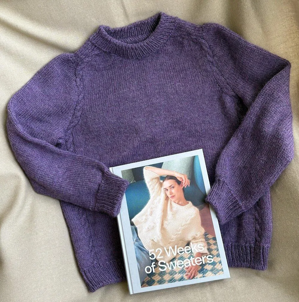 Laine 52 Weeks of Sweaters strikkebog indbundet 52 opskrifter