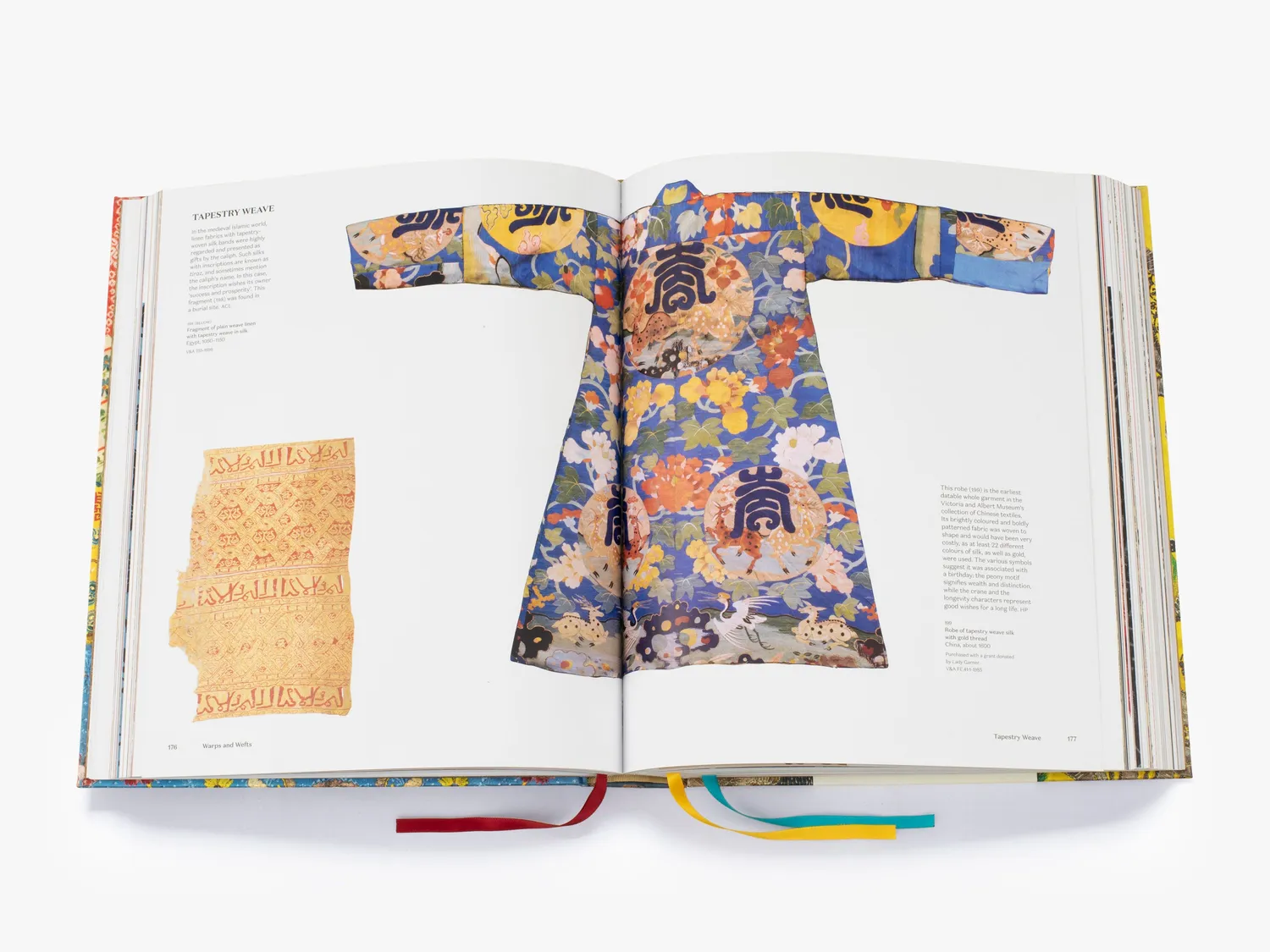 Thames & Hudson Silk Fibre Fabric Fashion V&A bog silke