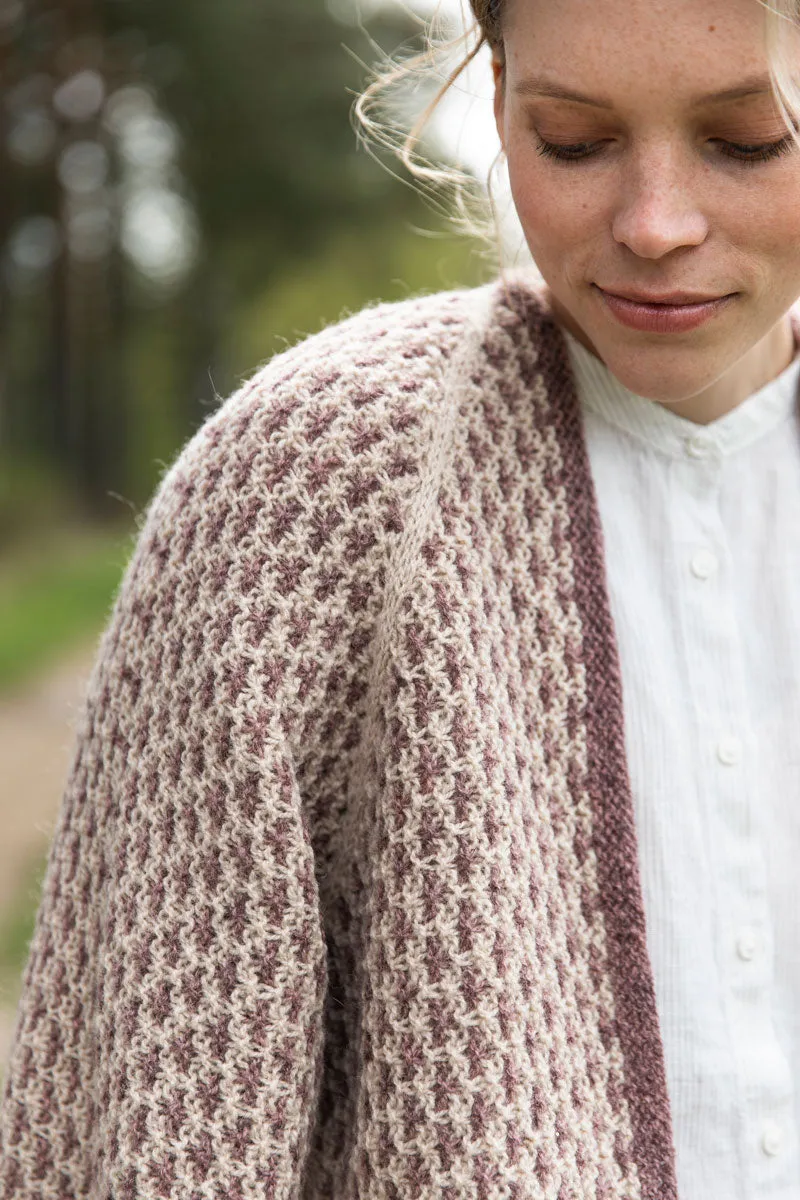Tukubook Nordic Knits Silent Strength strikkebog hardcover 16 opskrifter