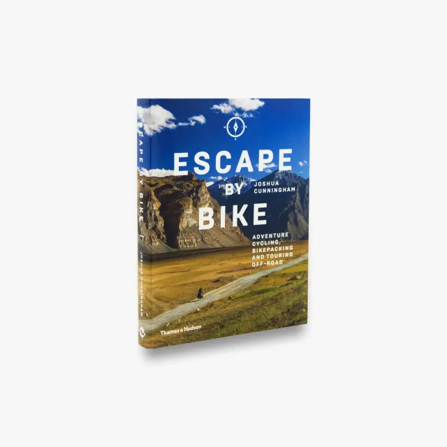 Thames & Hudson Escape by Bike bog om cykelrejse