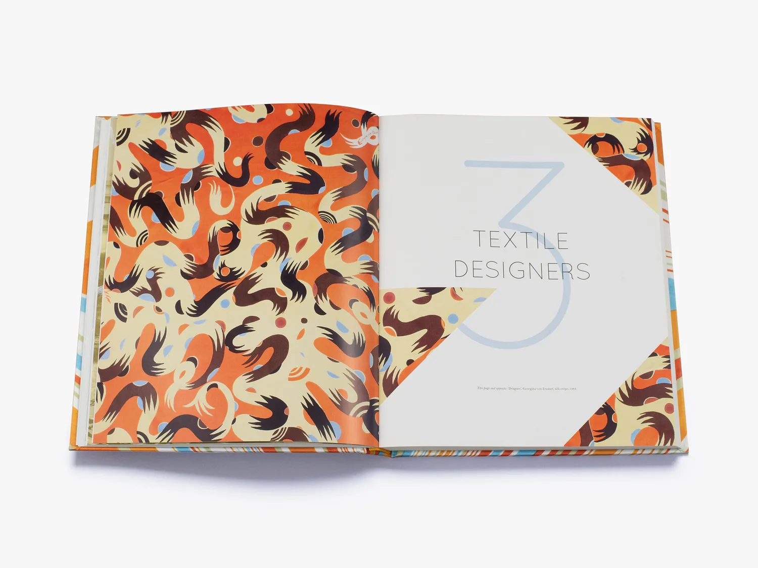 Thames & Hudson Scarves bog modetørklæder designere