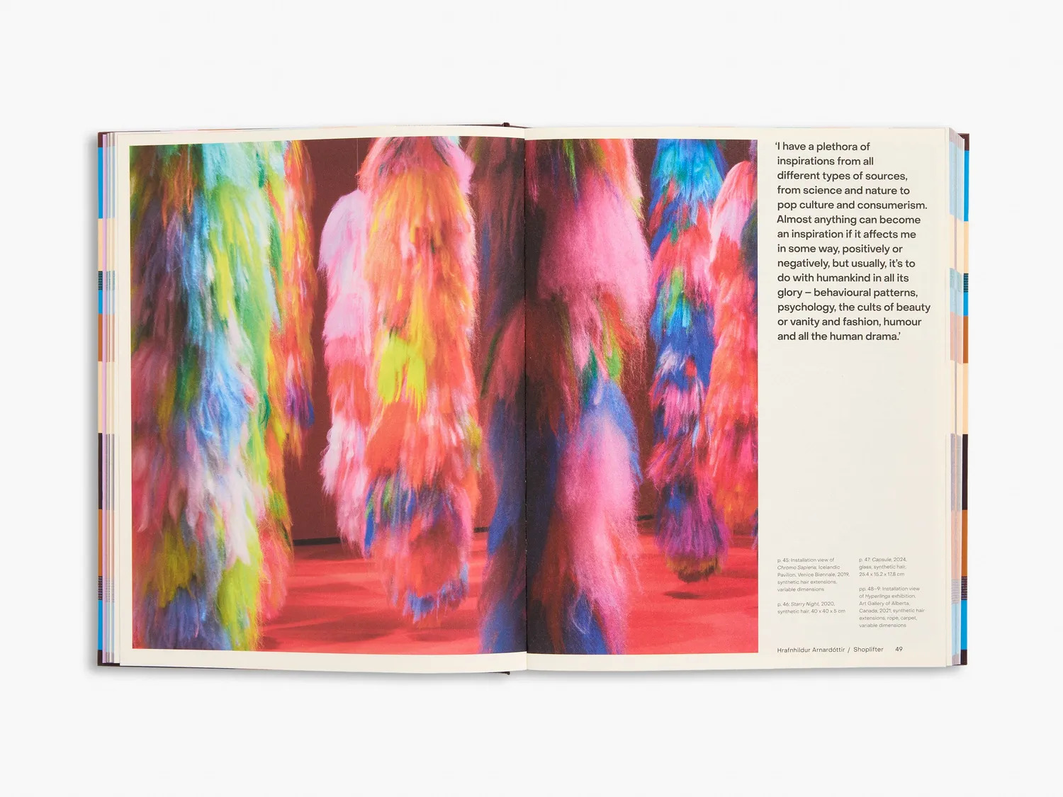 Thames & Hudson Textiles x Art bog – tekstilkunst