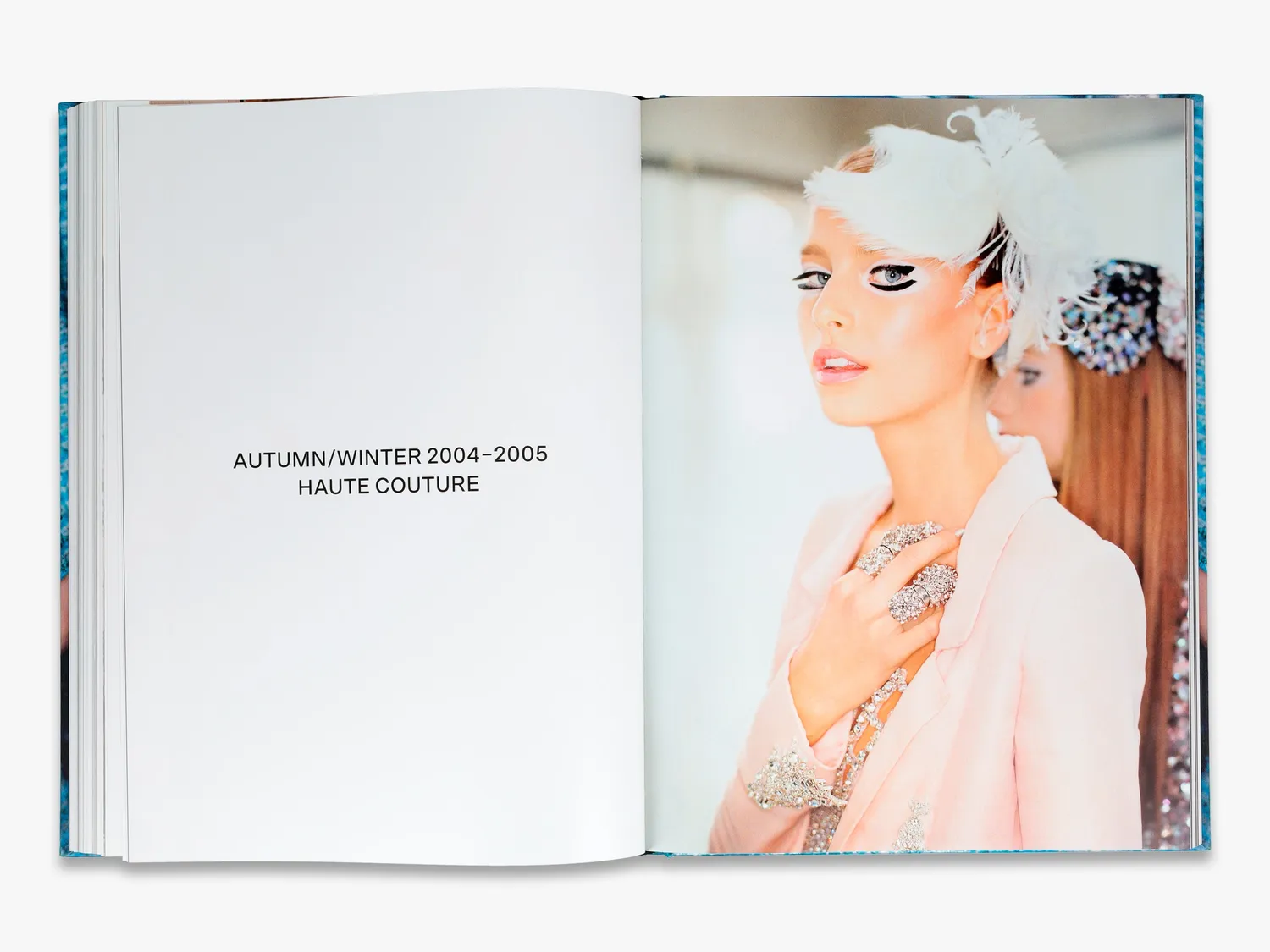 Thames & Hudson Karl Lagerfeld Unseen bog Chanel-årene illustreret
