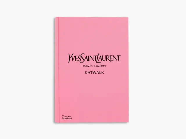 Thames & Hudson Catwalk Yves Saint Laurent modebog indbundet