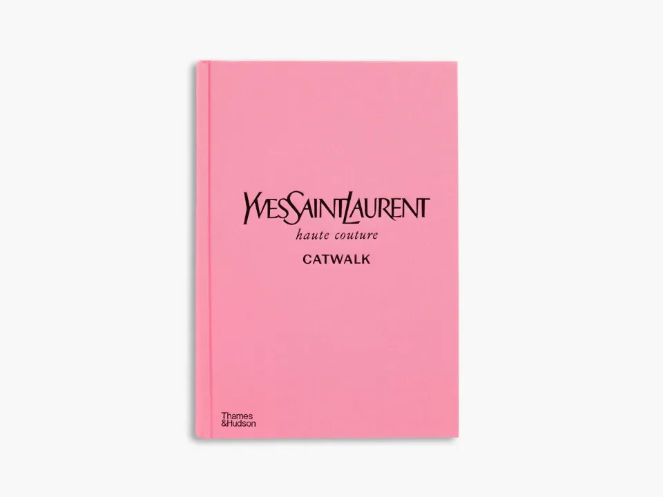 Thames & Hudson Catwalk Yves Saint Laurent modebog indbundet