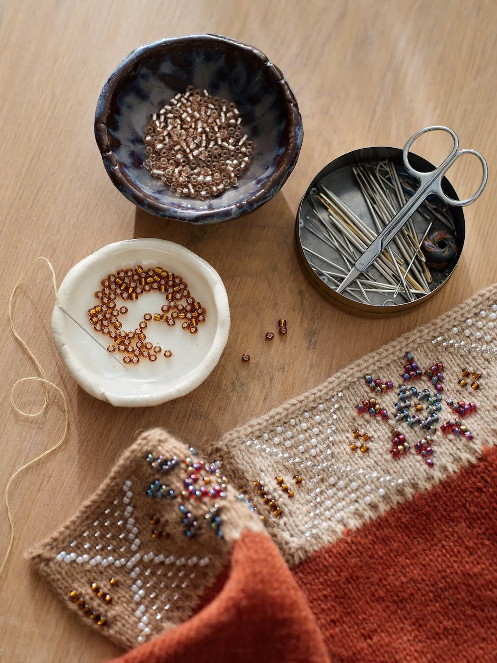 Tukubook Nordic Knits Beaded Colourwork strikkebog indbundet engelsk